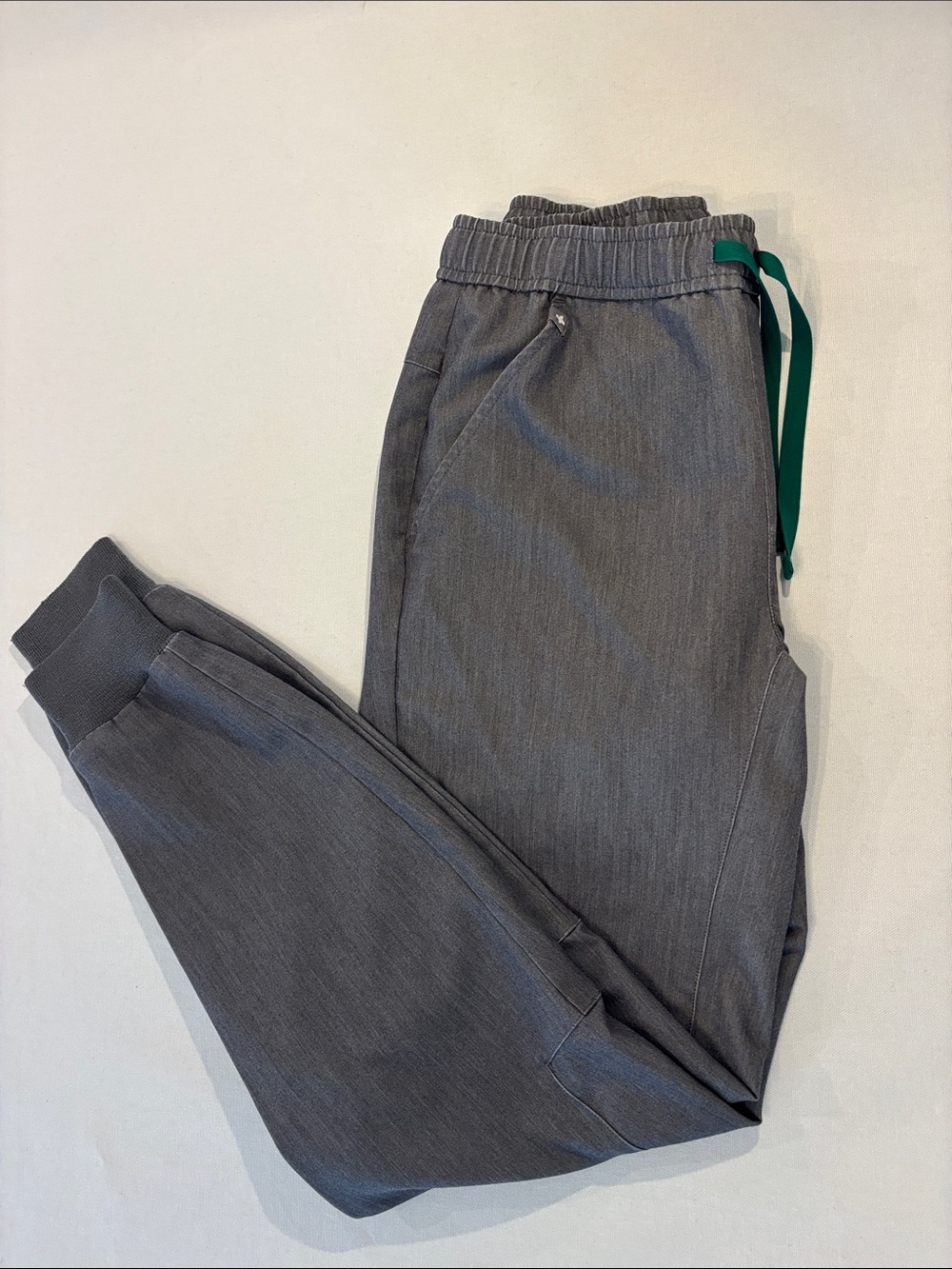 FIGS Technical Collection Charcoal Gray Jogger Pants with Green Drawstring. XS